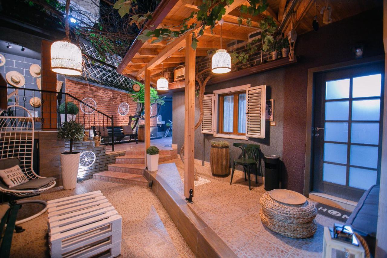 Villa Elezi 코르처 외부 사진