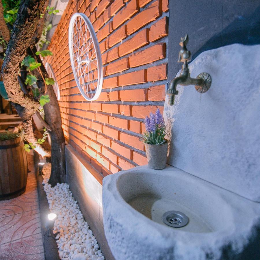 Villa Elezi 코르처 외부 사진