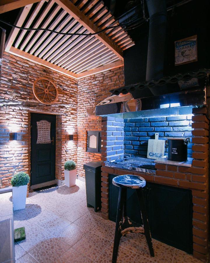 Villa Elezi 코르처 외부 사진