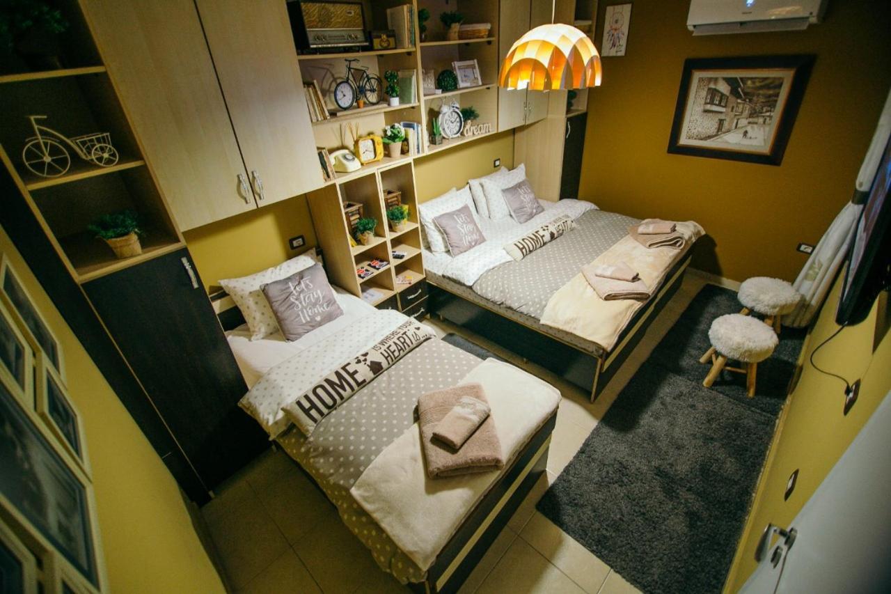 Villa Elezi 코르처 외부 사진